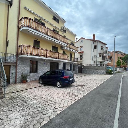 Holiday Apartments Sonne Ровинь Экстерьер фото