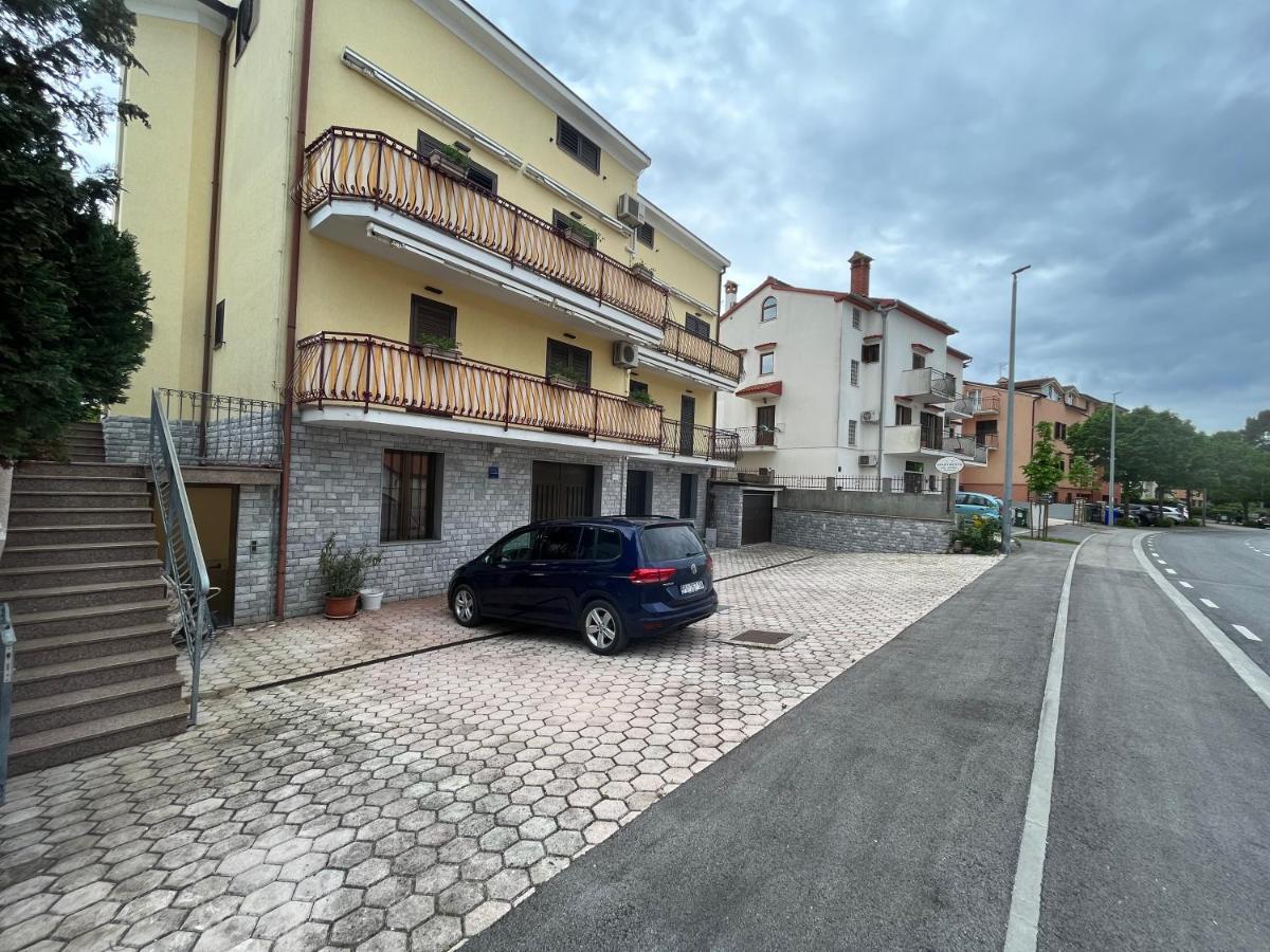 Holiday Apartments Sonne Ровинь Экстерьер фото