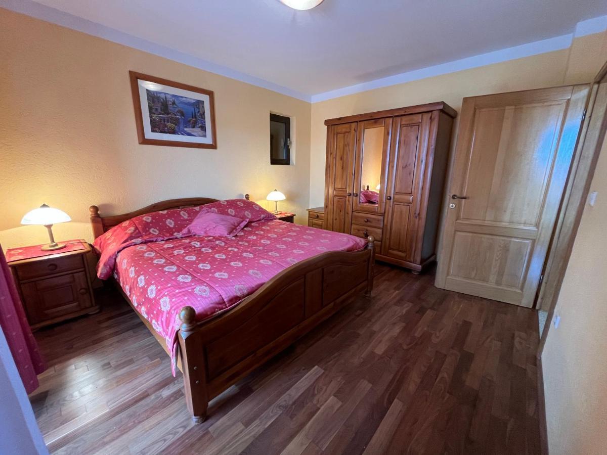 Holiday Apartments Sonne Ровинь Экстерьер фото