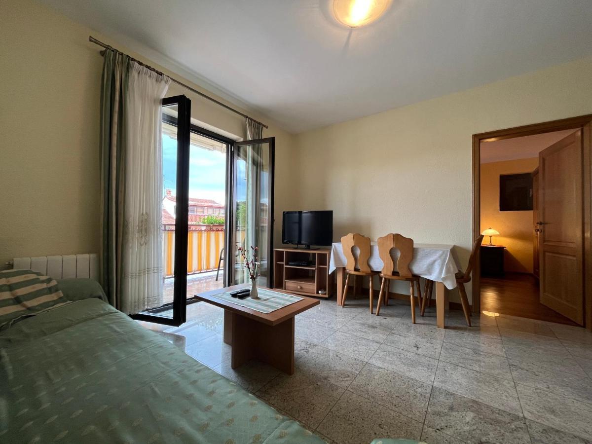 Holiday Apartments Sonne Ровинь Экстерьер фото