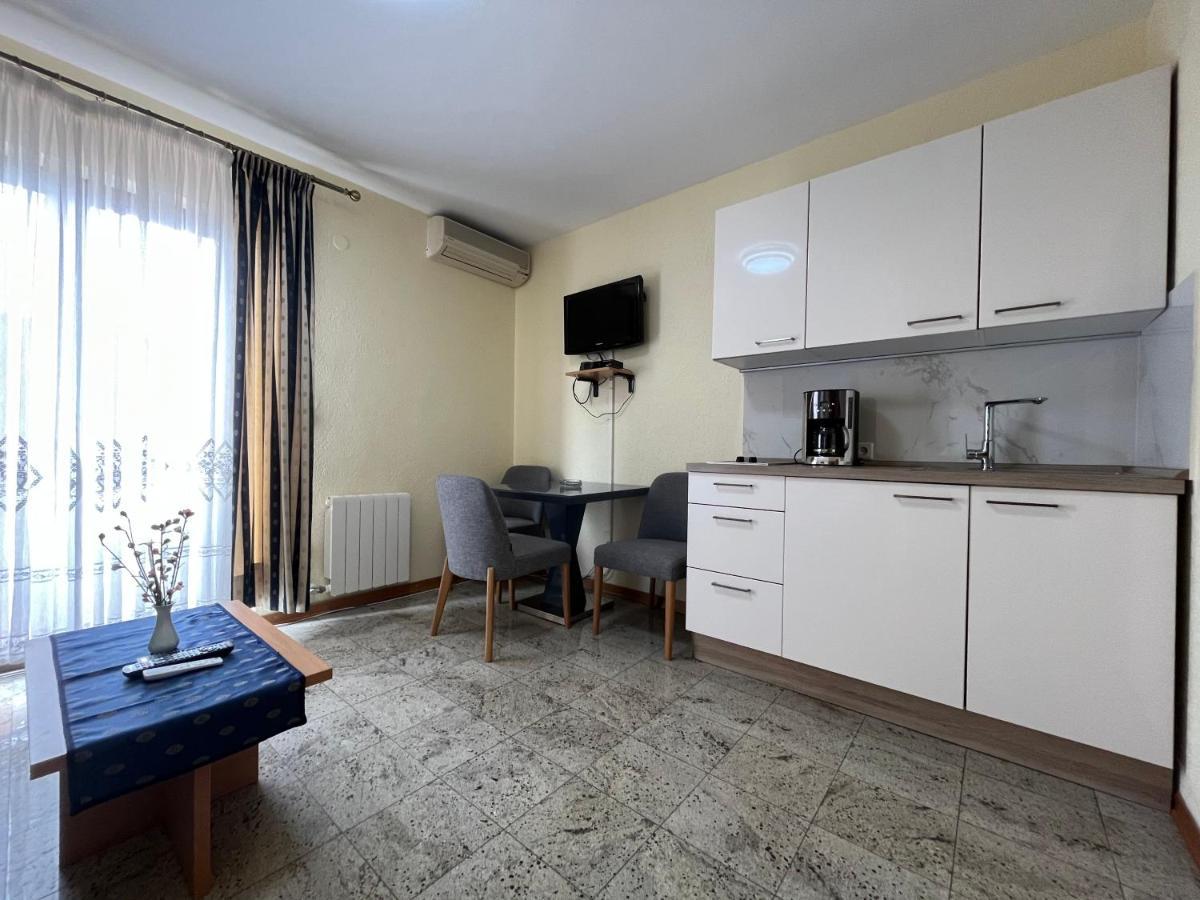Holiday Apartments Sonne Ровинь Экстерьер фото