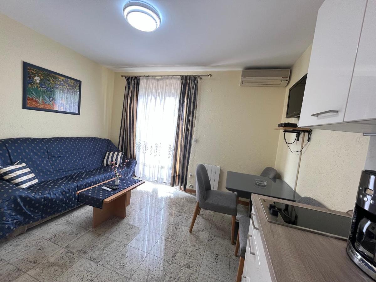 Holiday Apartments Sonne Ровинь Экстерьер фото